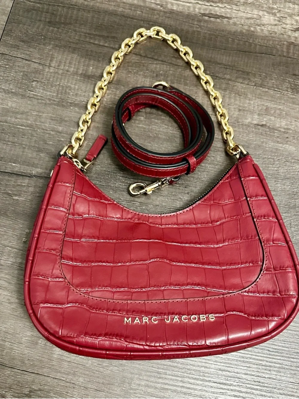 Red Croc-Embossed Chain Handle Shoulder Bag